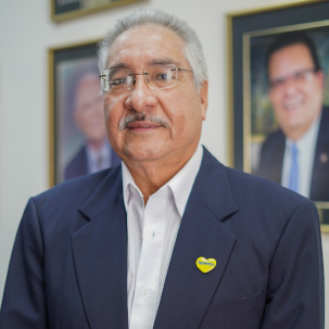 Carlos Urquilla - Director suplente